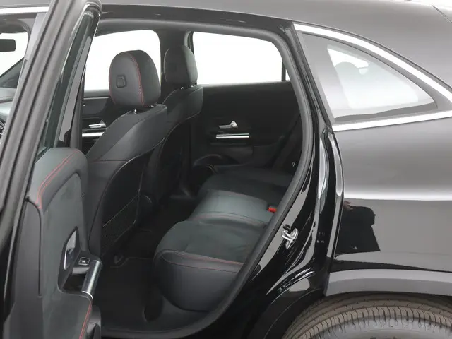 Mercedes-Benz EQA 250 AMG Line 67 kWh 2023 Elektrisch 11