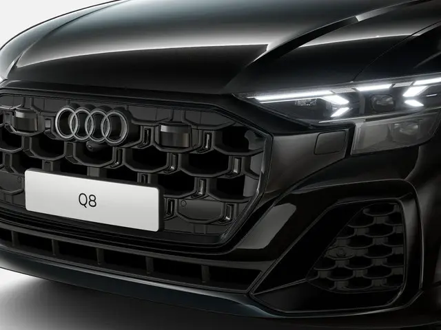 Audi Q8 55 TFSI e quattro Pro Line S 394 PK 2025 Benzine 5