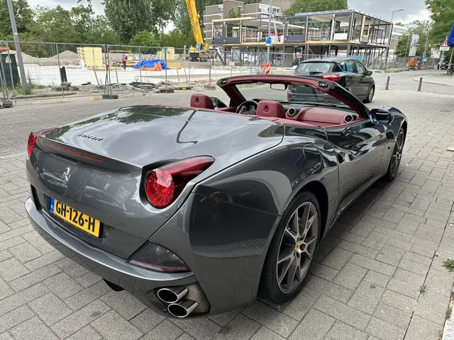 Ferrari California 4.3 V8 HELE 2013 Benzine 9