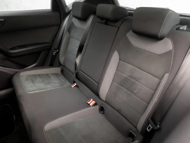 SEAT Ateca 1.5 TSI FR Intense Sport 2019 Benzine 15