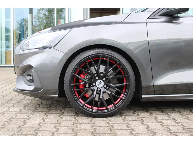 Ford Focus Wagon 2.3 EcoBoost ST-3 2021 Benzine 41