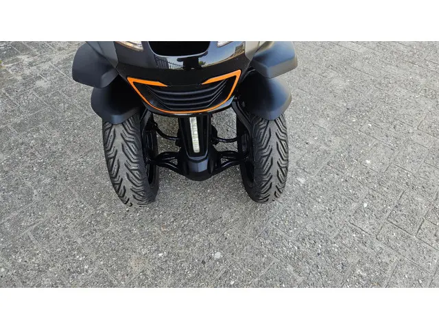 Peugeot Metropolis Scooter RS 400i 2015 Benzine 17