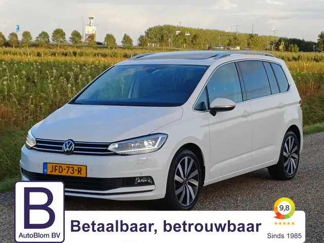 Volkswagen Touran 1.5 TSI Highline 2021 Benzine