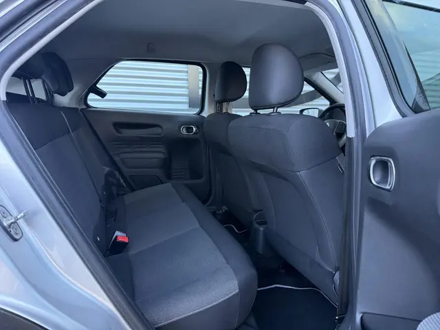 Citroën C4 Cactus 1.2 PureTech 2015 Benzine 12