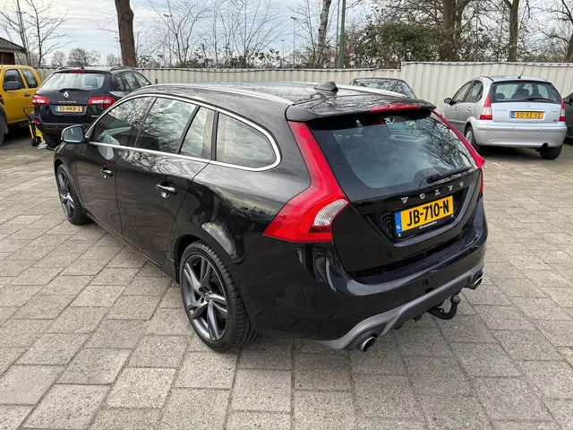 Volvo V60 2