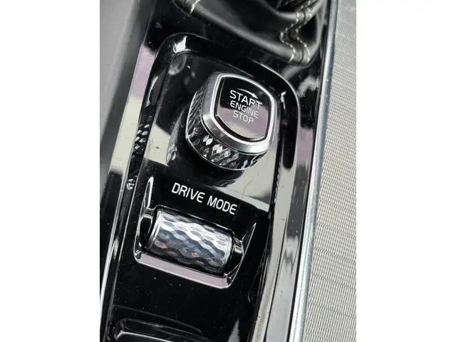 Volvo V60 2.0 T4 R-Design 2020 Benzine 16