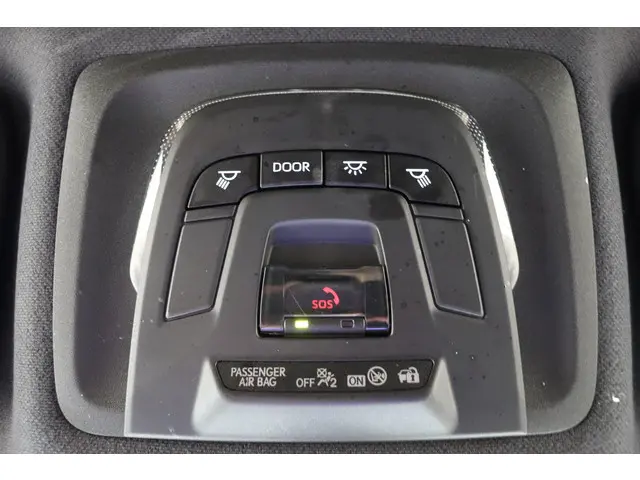 Toyota C-HR 1.8 Hybrid 140 Dynamic, 2024 Hybride Benzine 20