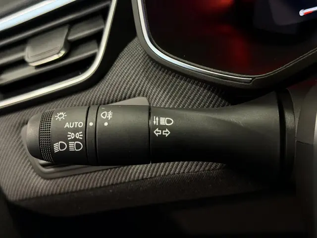 Renault Clio 1.0 TCe 90 Esprit Alpine 2023 Benzine 35