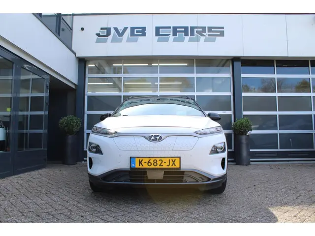 Hyundai Kona 3