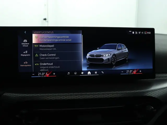 BMW 3 Serie Touring 318i 2025 Benzine 56