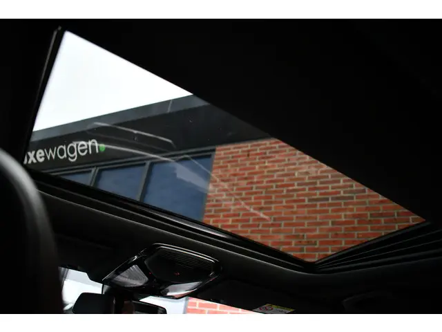 BMW 3 Serie 330 d M-Sport Pro 2023 Diesel 10