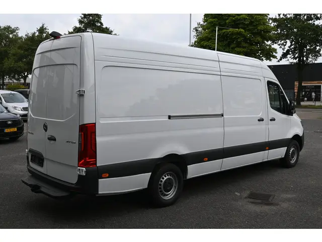Mercedes-Benz Sprinter 317 CDI L3H2 Pro 2024 Diesel 3