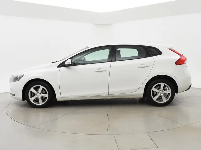 Volvo V40 2.0 D2 120 PK EURO 6 + NAVIGATIE 2018 Diesel 5