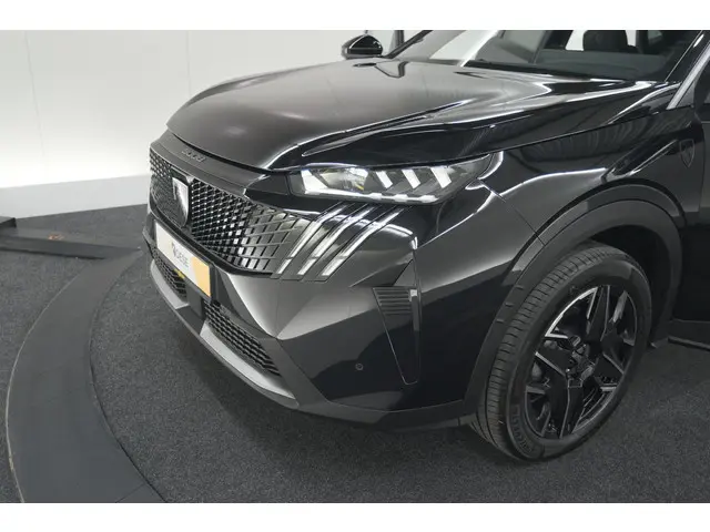 Peugeot 3008 Hybrid 145 e-DCS6 GT 2025 Hybride Benzine 18