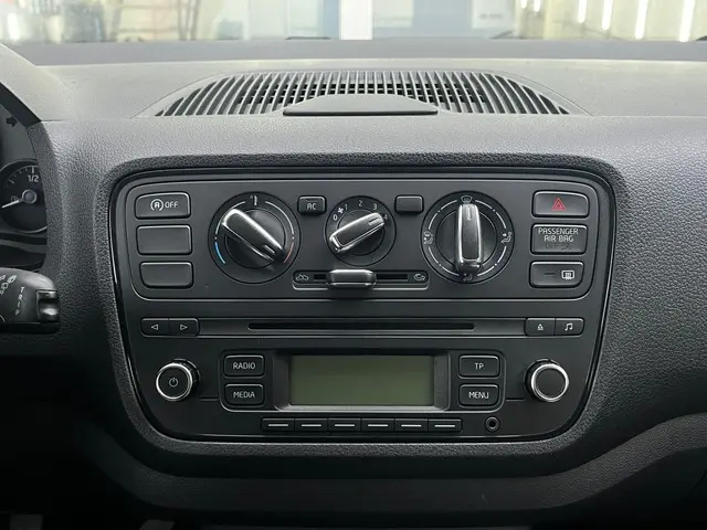 Škoda Citigo 1.0 Greentech Tour 2013 Benzine 8