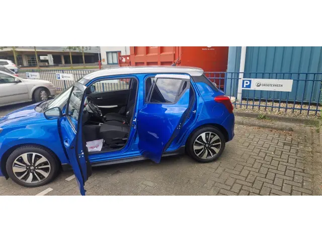 Suzuki Swift 1.2 Stijl Smart Hybr 2020 Benzine 10