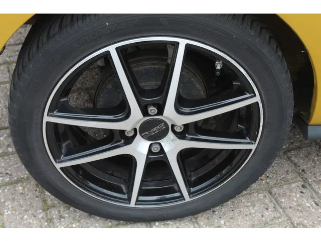Mitsubishi Space Star 1.2 Active 2020 Benzine 7