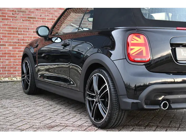 MINI Cooper Cabrio Mini 1.5 136pk aut 2021 Benzine 34