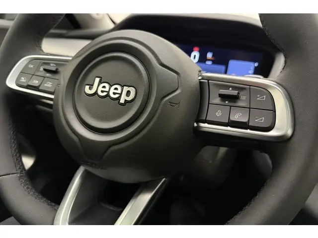 Jeep Avenger 1.2 e-Hybrid Summit 2025 Hybride Benzine 20