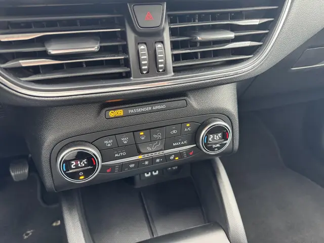 Ford Focus 1.0 EcoBoost Active Business 2021 Benzine 23