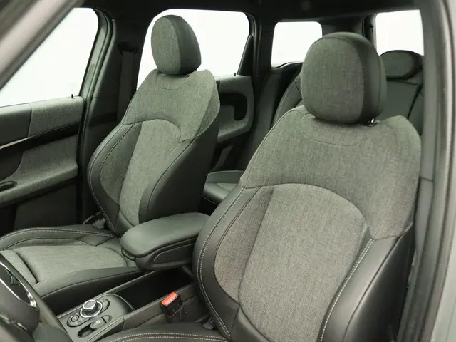 MINI Countryman Cooper S E ALL4 2022 Hybride Benzine 12