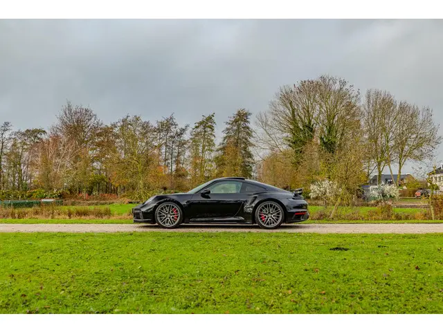 Porsche 911 3.8 Turbo 2021 Benzine 78