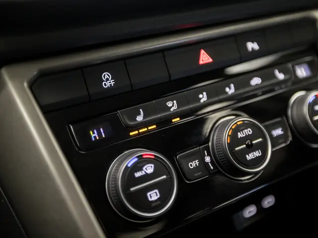 Volkswagen T-Roc 1.0 TSI Luxury Sport 2021 Benzine 11