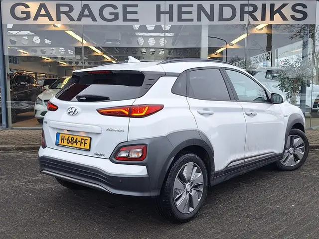 Hyundai Kona 2