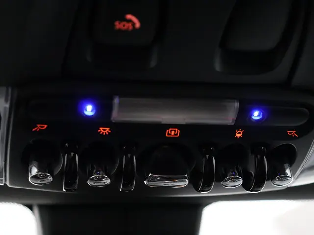 MINI Cooper S 2.0 2018 Benzine 24