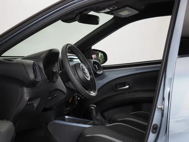 Toyota Aygo X 1.0 VVT-i S-CVT Pulse 2024 Benzine 6