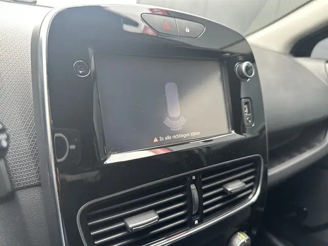 Renault Clio 0.9 TCe Limited | Trekhaak | Navi 2018 Benzine 26