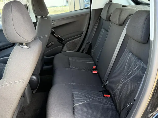 Peugeot 208 1.2 VTi Envy 2013 Benzine 17