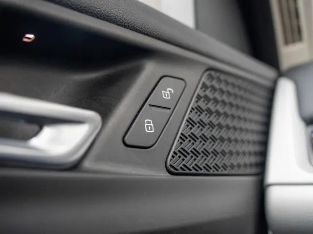 BMW iX1 xDrive30 2023 Elektrisch 32