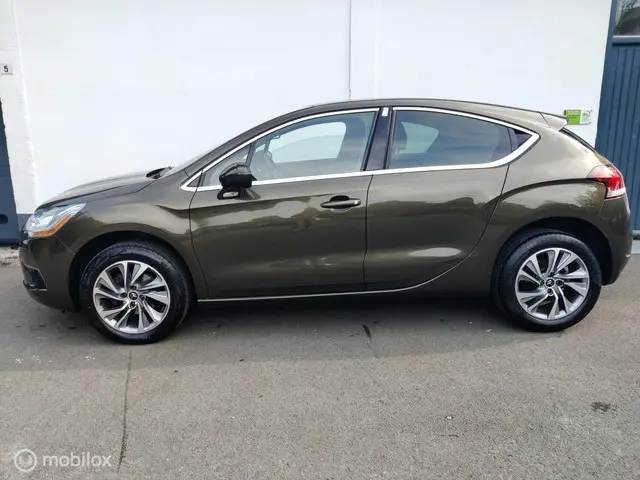 Citroën DS4 1.6 VTi Chic 2013 Benzine 17