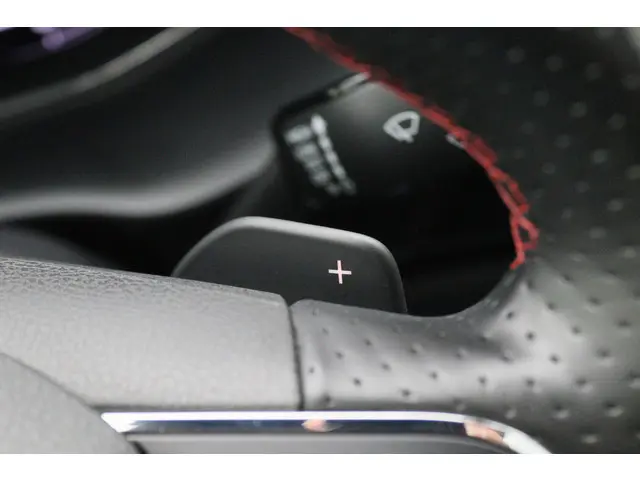 SEAT Ateca 1.5 TSI FR Business Intense 2019 Benzine 45