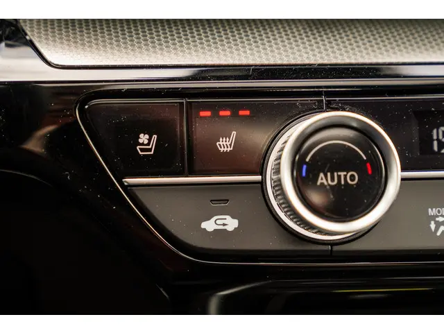 Honda CR-V 2.0i e:PHEV ADVANCE TECH 2025 Hybride Benzine 52