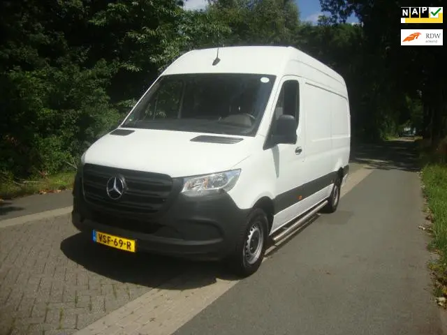 Mercedes-Benz Sprinter 311 1.9 CDI L2H2 RWD 2022 Diesel