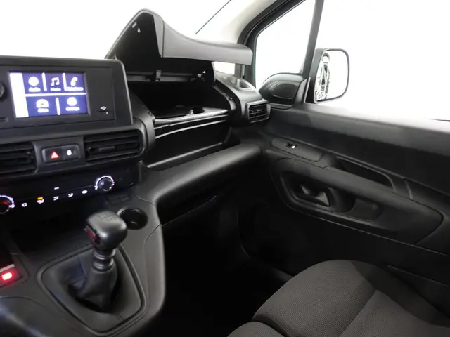 Peugeot Partner 1.5 BlueHDi 100pk L2 2023 Diesel 23