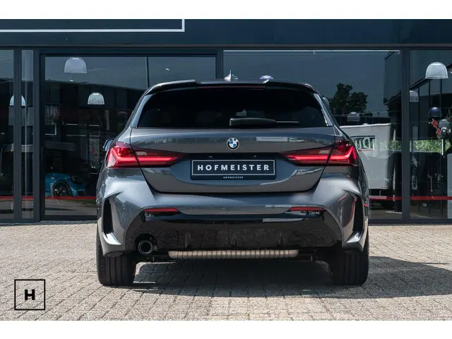 BMW 1 Serie 118i M-Sport | Pano | Leer 2021 Benzine 49