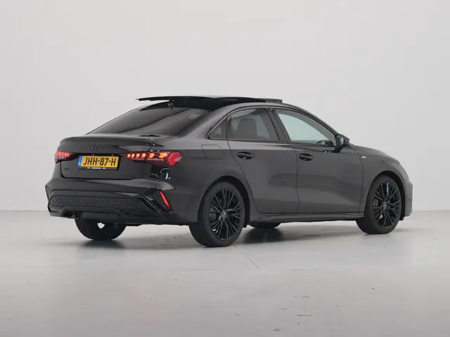 Audi A3 Limousine 30 TFSI S edition 2025 Benzine 7