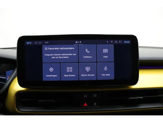 Jeep Avenger Summit 54 kWh 2025 Elektrisch 28