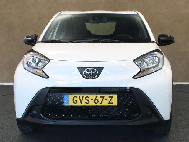 Toyota Aygo X 1.0 VVT-i MT Play 2024 Benzine 4