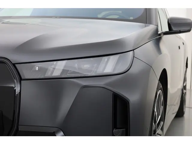 BMW iX xDrive45 101 kWh M Sport Pro 2025 Elektrisch 39