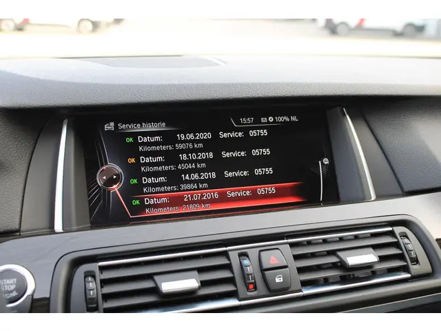 BMW 5 Serie 520i Executive 2014 Benzine 14