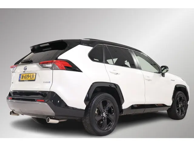 Toyota RAV4 2.5 Hybrid AWD Bi-Tone, 2020 Hybride Benzine 2