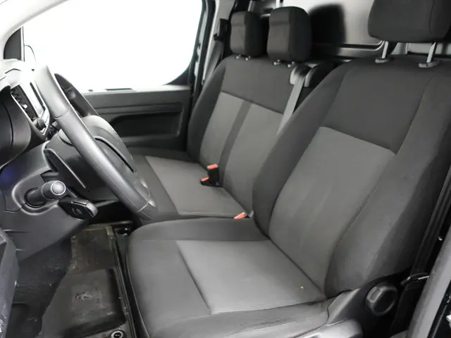 Peugeot Expert 2.0 BlueHDI 145PK L3 Automaat 2023 Diesel 22