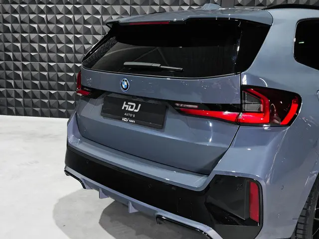 BMW X1 xDrive30e M Sport 2024 Hybride Benzine 6