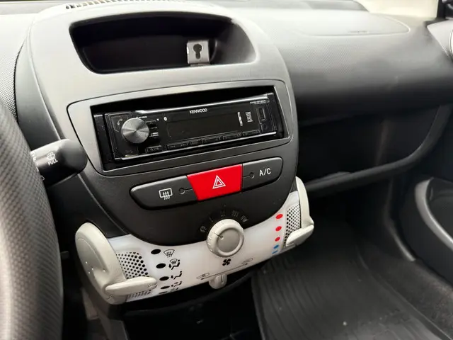 Citroën C1 1.0 Bi-Ton 2013 Benzine 7