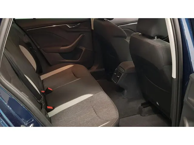 Škoda Kamiq 1.0 TSI DSG Style 2021 Benzine 10