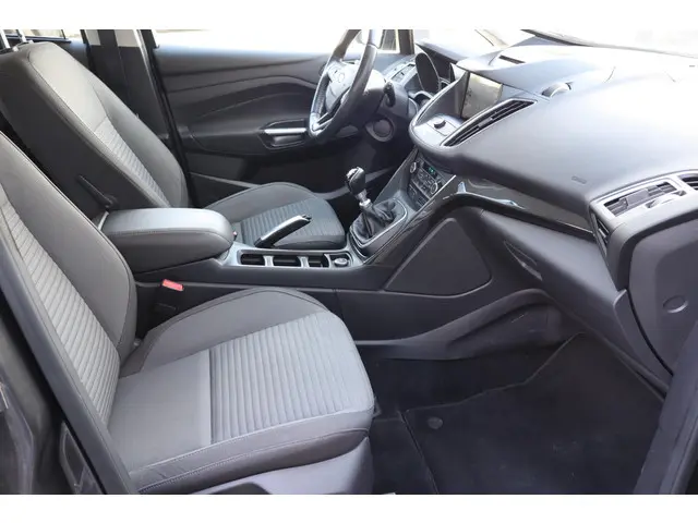 Ford C-MAX 1.5 TDCi Titanium Lease Edition 2016 Diesel 11